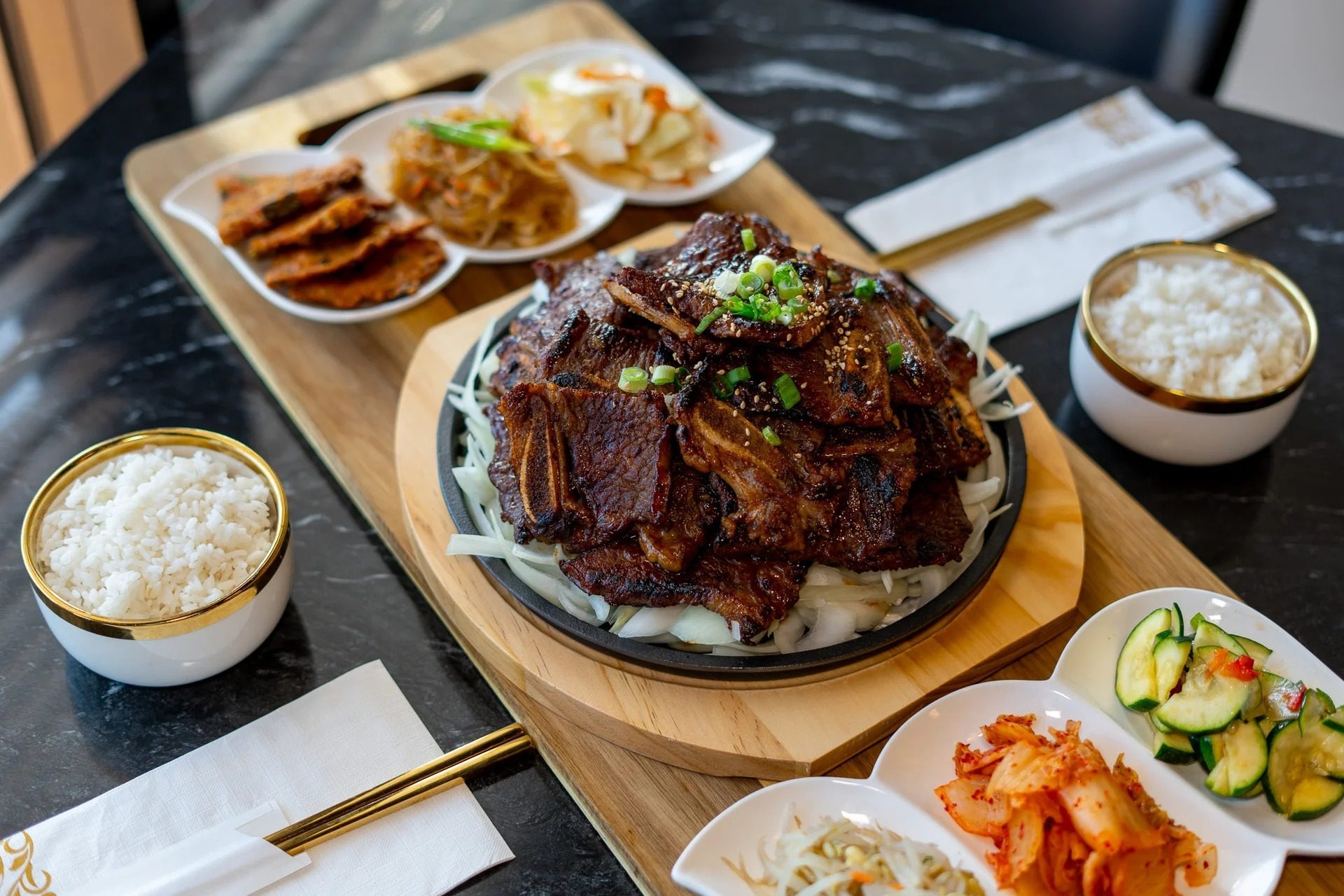Galbi, bibimbop, and the meals in between